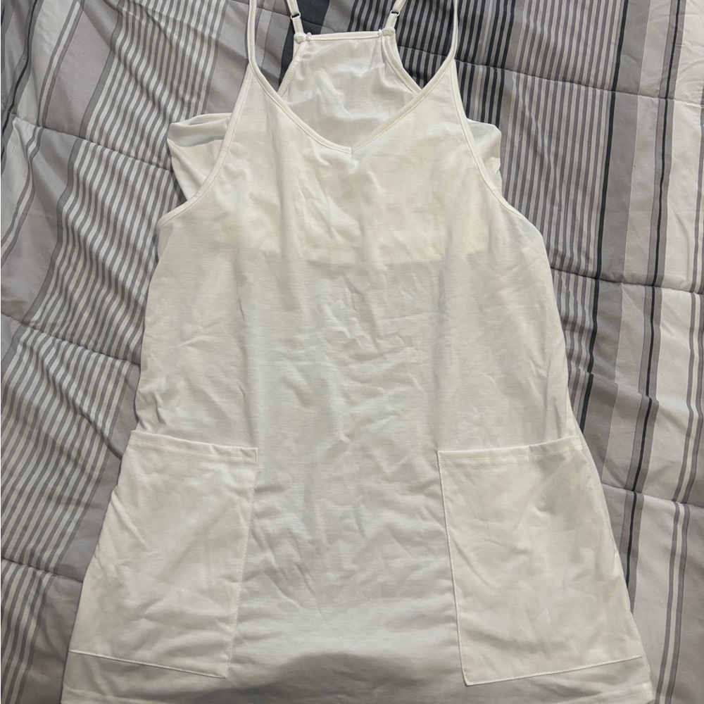 Chic White Women's dress